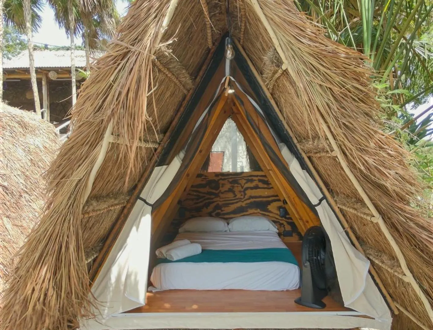 Luxury tent Glamping Asana Bacalar - Yoga & Canoa - Free Bikes Hotel