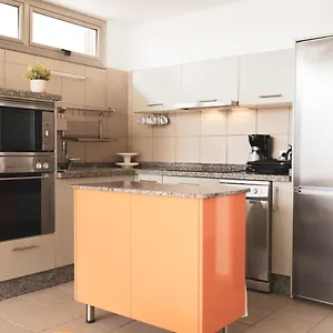 https://casa-medano-apartment-in-front-of-the-beach.in-canary-islands.com