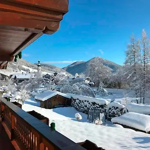 https://landhaus-franziskus.com-bavaria.com