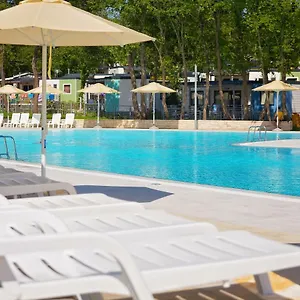 https://caravans-bijela-uvala.in-istria.net