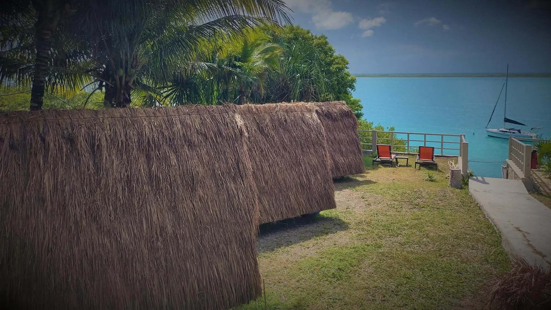 Luxe tent Glamping Asana Bacalar - Yoga & Canoa - Free Bikes Hotel
